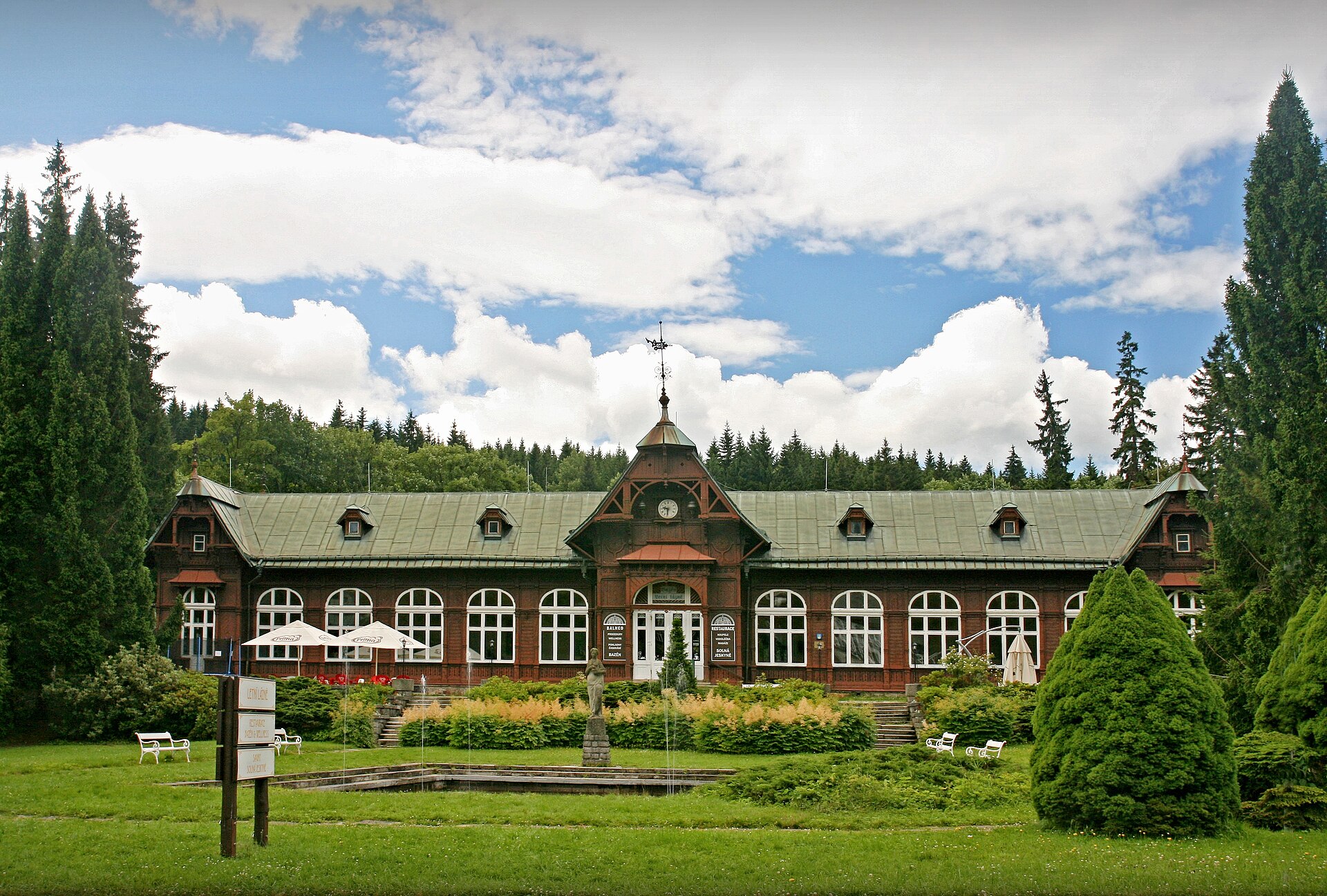 Horské lázně Karlova Studánka pool complex
