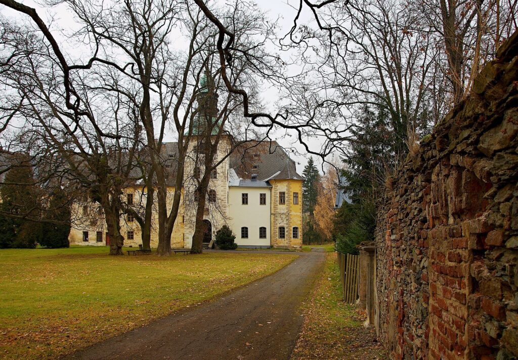 Rýmařov: Městské muzeum, kaple V Lipkách a zámek Janovice