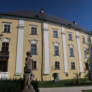 Schloss Bruntál und Uhlířský vrch